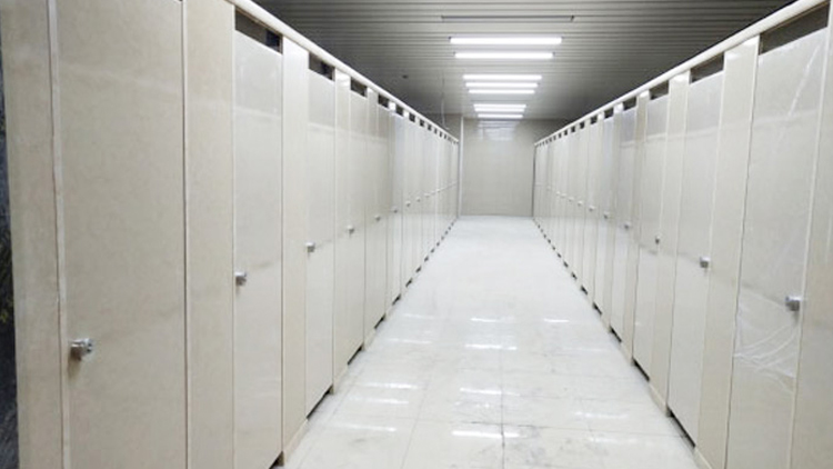 衛(wèi)生間專(zhuān)用隔斷該用什么樣的選材?